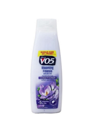 V05 Blooming Freesia Conditioner - 443ml